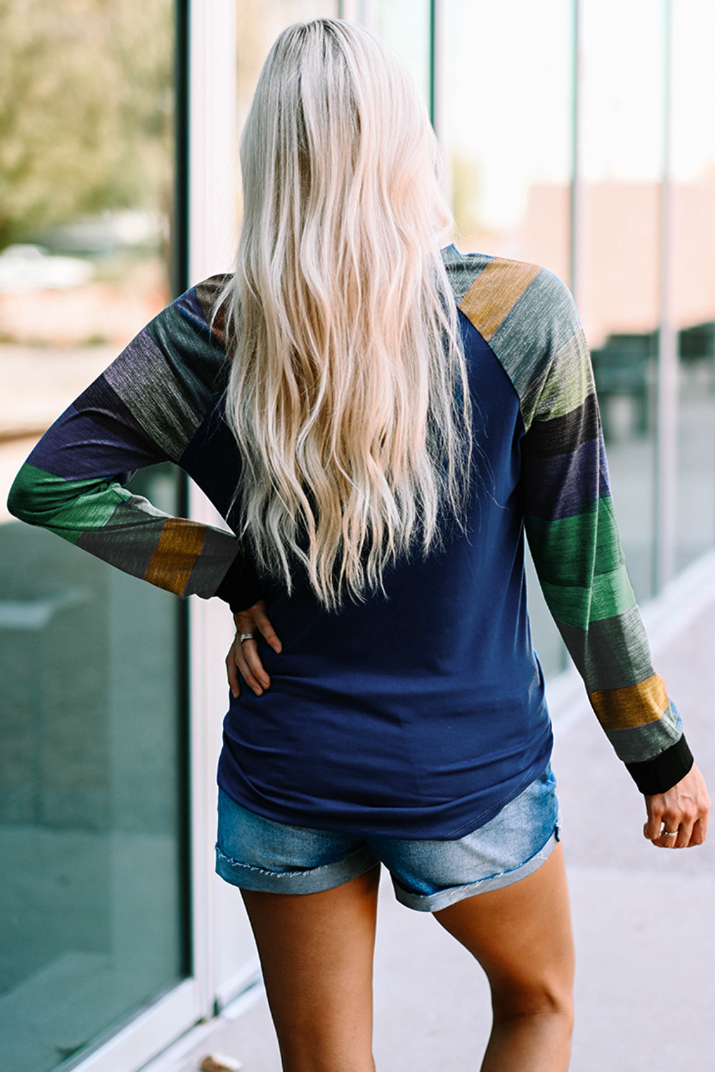 Color Block Curved Hem Long Sleeve Tee